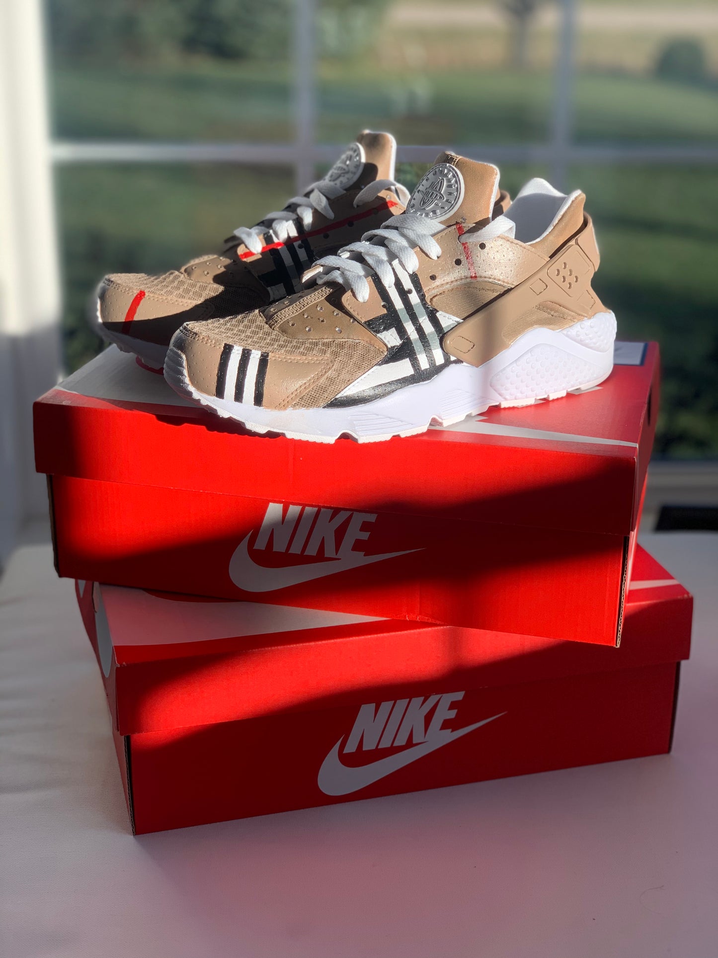 Burberry - Huaraches - Tommy Manning Art