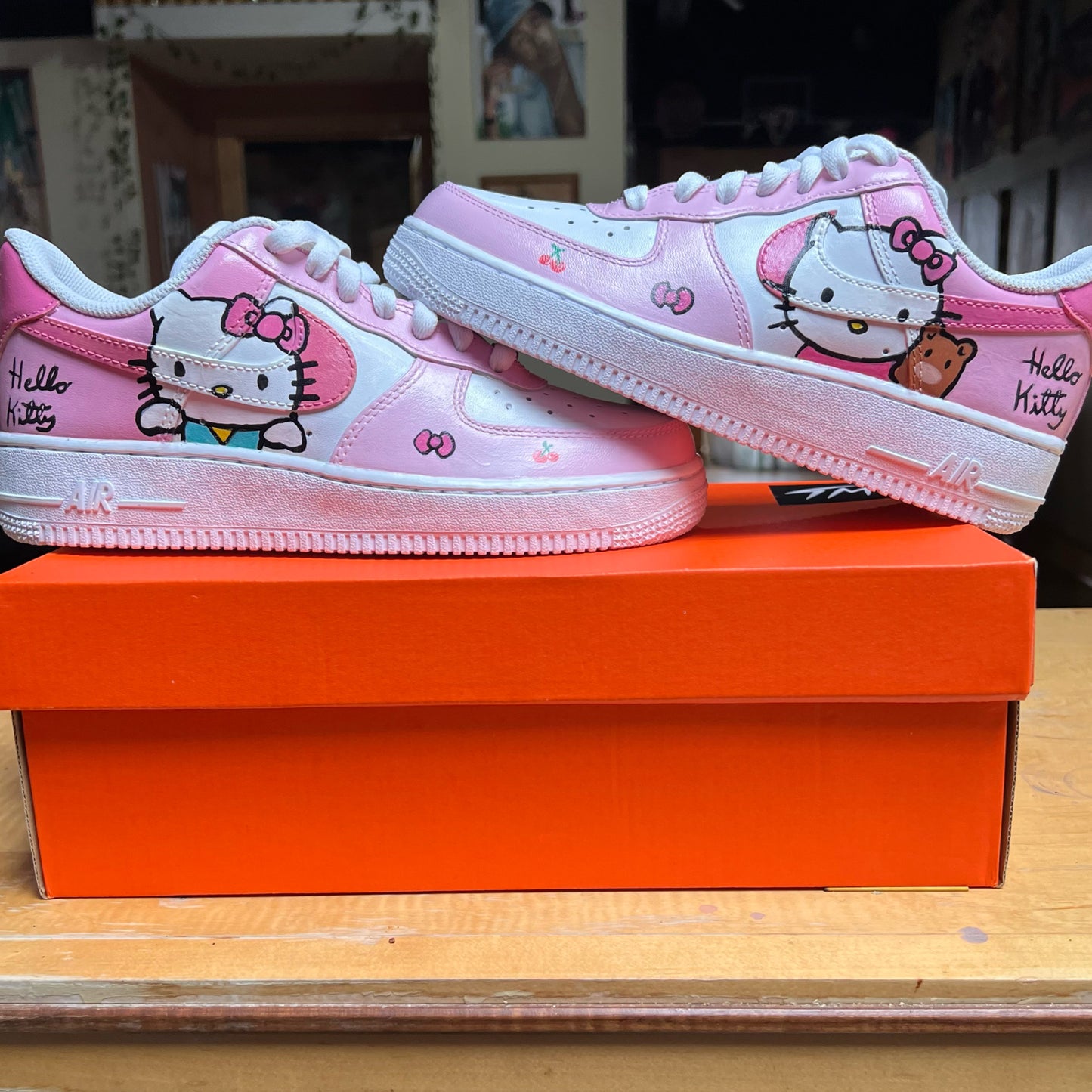 Hello Kitty - AF1's